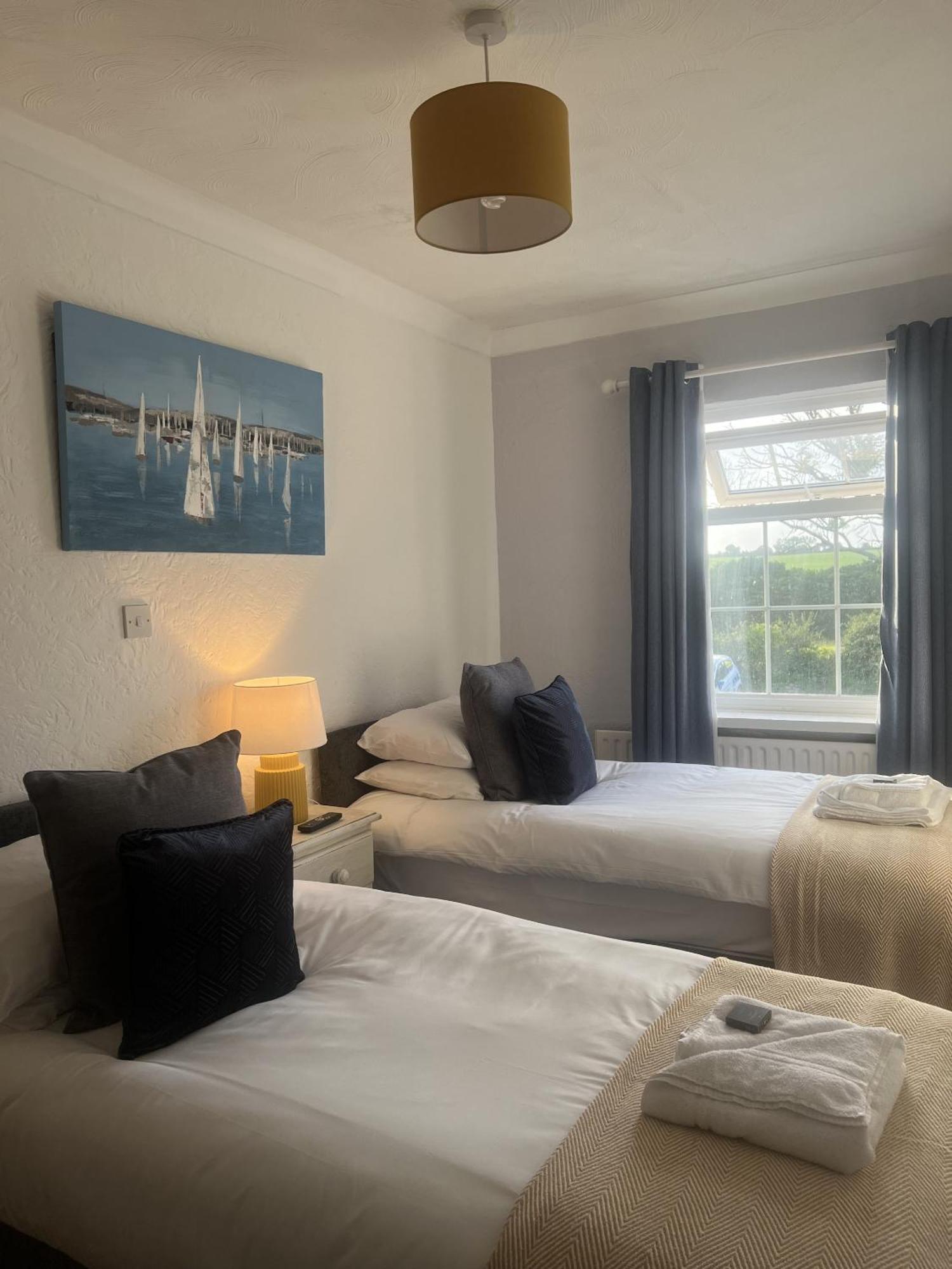 Ty Dderw Country Inn Moelfre Cameră foto