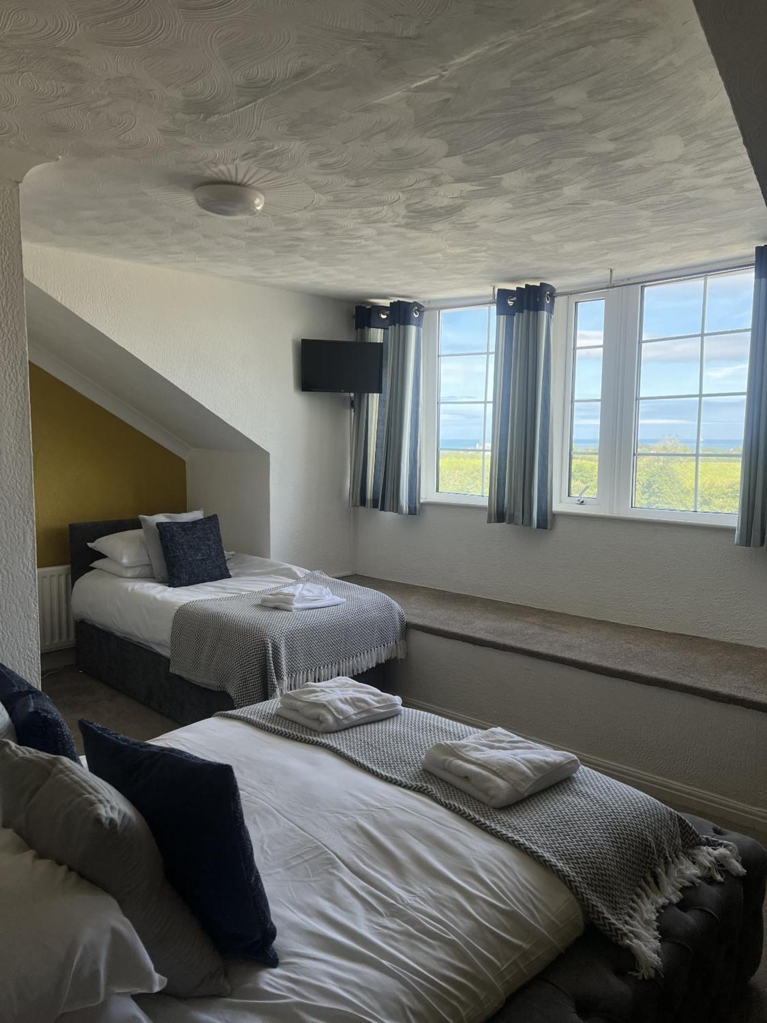 Ty Dderw Country Inn Moelfre Cameră foto
