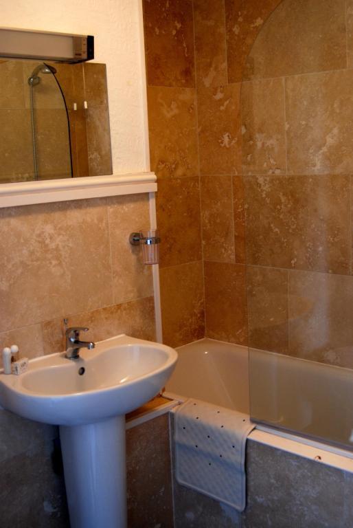 Ty Dderw Country Inn Moelfre Cameră foto